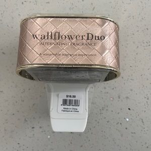 Bath and body works scent switching wallflower plug